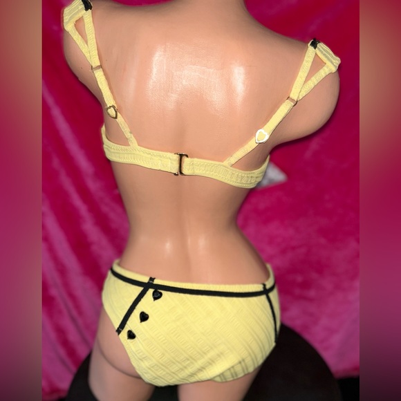 “D” L Vintage Betsey Johnson yellow rose bikini dollbaby retro dollbaby black - Picture 14 of 16